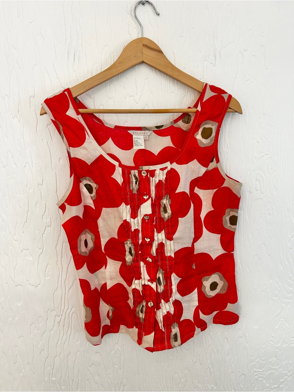 SPANNER Poppy Floral Tank Size 6 Bold Red Pop Coastal Lightweight Ramie